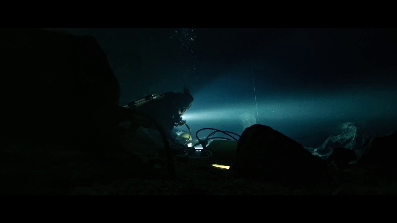 Breaking Surface (2020) WEB-DL Hindi + Ta Te 1080p AVC AAC 2.0 B4uHD.mkv.0003